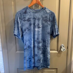 Lululemon blue tie dye tee shirt